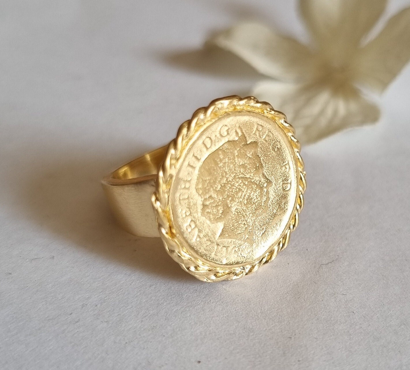 Gold Coin Ring Coin Pinky Ring Gold Signet Ring Coin Signet - Etsy Norway