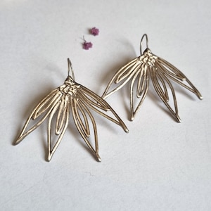 Statement Flower Earrings, Silver Flower Drop Earrings, Large Silver Earrings, Large Drop Earrings, Nature Earrings, Wild Flower Earrings