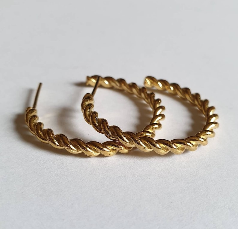 Gold Creolen, 14k Gold Ohrringe, offene Creolen, mittlere Creolen, verdrehte Creolen, Seil Ohrringe, Creolen Ohrstecker Bild 1