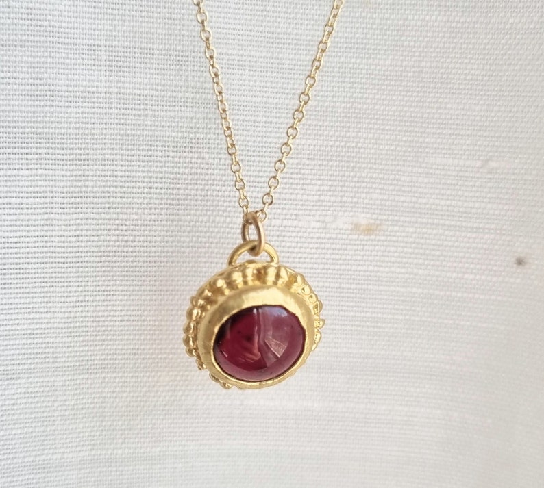 Solid gold Garnet necklace, Garnet pendant necklace, 14k gold necklace, Antique style necklace, Dainty gold necklace, Gemstone necklace, 9k image 6