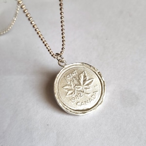 Silver Coin necklace, Canadian coin necklace, Old coin necklace, Silver pendant necklace, Coin Jewelry