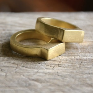 Gold pinky ring, signet ring women, modern signet, 14k gold ring, minimalist ring, 9k gold signet ring women, solid gold signet, geometric