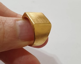 Signet Ring, Gold Signet Ring, Square Ring, Unique Gold Jewelry, Minimalist Signet Ring, Square Signet Ring, Large Signet Ring