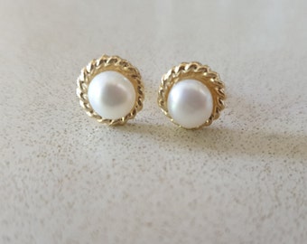 Pearl earrings studs, White pearls stud earrings, Bridal pearl earrings, Fresh water pearl studs, 14k gold earrings, Bat Mitzvah gift