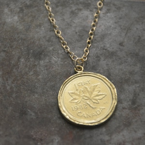 Coin pendant necklace, 14k gold plated coin necklace, gold medallion pendant necklace, layering gold necklace, round pendant necklace