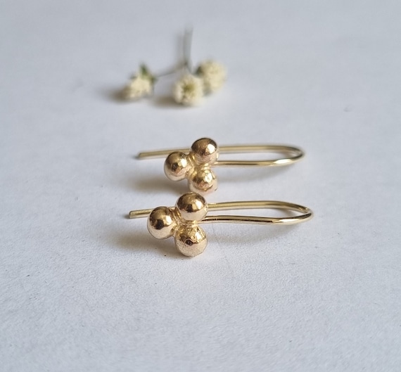SPE Gold -22k Simple Elegant Flower Design Gold earring