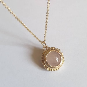 Antique gold Rose Quartz necklace, 14k gold pendant necklace, birthstone necklace mom, Pink Rose Quartz necklace, Solid gold necklace, 9k
