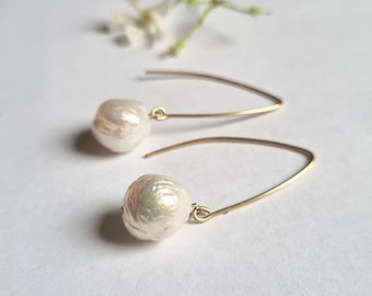 Gold pearl earrings, Bridal earrings, Delicate drop earrings, 14k Dangle earrings, Solid gold earrings, Romantic jewelry women, Long, 9k