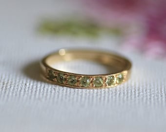 Peridot half eternity ring, Peridot stacking ring, stacking gemstone rings, August birthstone ring, Green Peridot ring, 14k engagement ring