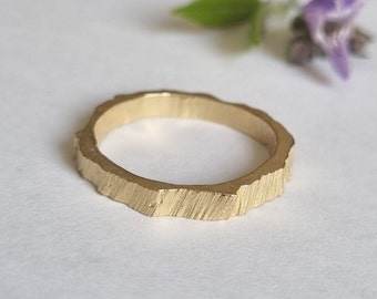 Rustic wedding band, Tree bark ring, Nature inspired jewelry, Wedding band women, 14k Gold ring, Stacked wedding band, 9k gold ring, 18k