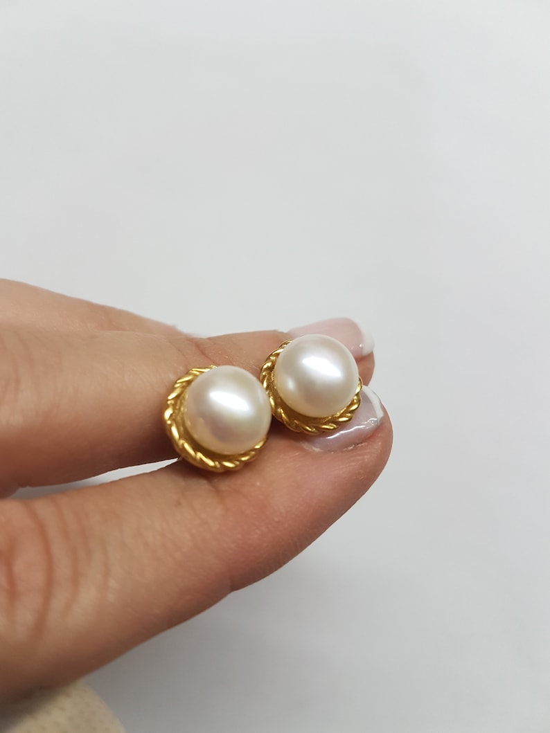 Gold Pearl Earrings Stud Earrings White Pearls Earrings Etsy