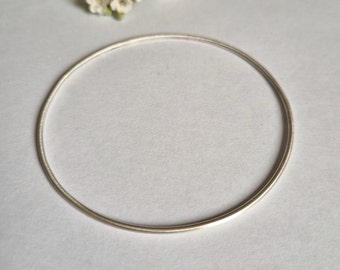 Bracciale in argento, Bracciale bangle, Bracciale a cerchio in argento, Bracciale in argento per donna, Bracciale minimalista, Bracciale sottile, Bracciale in argento impilato