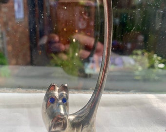 Vintage silver tone, metal Scotty dog ring holder blue glass eyes jewellery