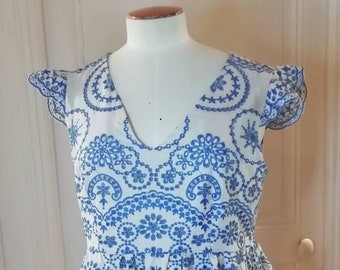 Linen and Cotton Sleeveless Blue English Embroidery Top for Women