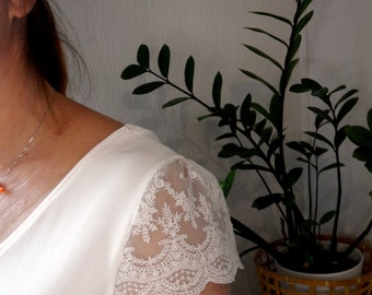 Short wedding dress for civil bride. lace sleeves