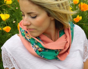 Women's snood scarf for spring in different colors and patterns