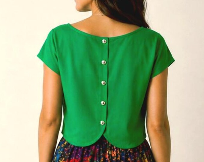 Women's bright green balloon-sleeve top, size 38 – Open back with silver buttons – Chic top for formal occasions, bridesmaids, and wedding guests