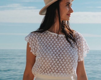 Haut blanc en dentelle macramé pour robe de mariée séparée style bohème. Top en guipure style crochet.  Tenue de mariage en deux pièces