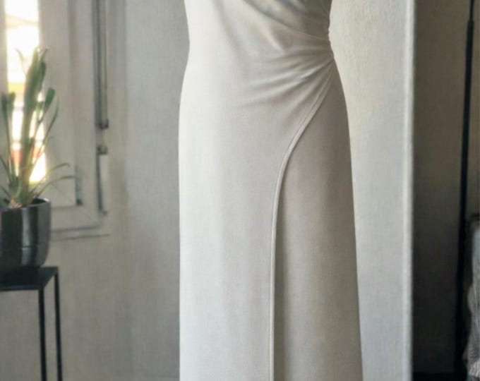 ELO: Long ivory crepe civil wedding dress, wrap style with draping, simple and minimalist outfit, suitable for a secular or town hall wedding