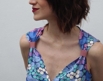 Blue retro look summer dress for women.