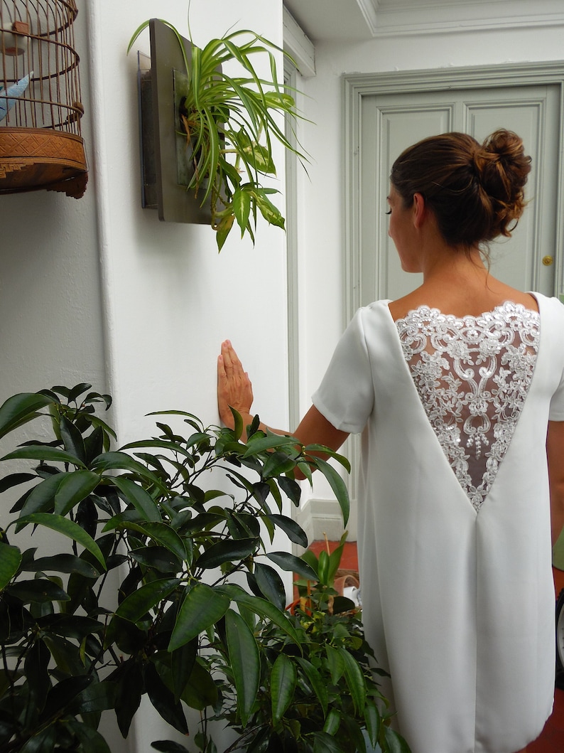 Robe de mariée Anna courte dos nu dentelle mariage civil