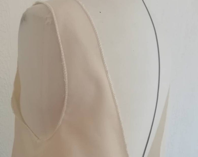 Combination of wedding dress lining and underdress