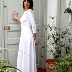 ABBYGAELLE : Simple winter wedding wedding dress with long sleeves and embroidery