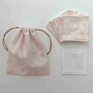 Eco-Friendly Cotton Squares - Set of 10 or 20 Pads with Storage Bag - Zero-Waste Washable Makeup Remover Pads - Faded Blush Geo