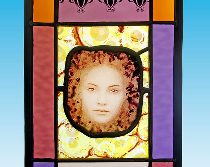 Amsterdamse School stained glass, Art deco suncatcher, Amsterdam School, silver stain, art nouveau suncatcher, art deco motifs, unica, gift