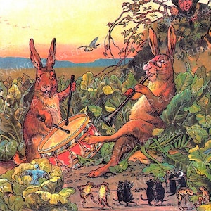 Puede incluir: Una ilustración vintage de dos conejos marrones tocando música en un campo de plantas verdes. Un conejo toca un tambor mientras que el otro toca un instrumento largo y amarillo. Hay pequeños ratones marrones y ranas verdes bailando en primer plano.