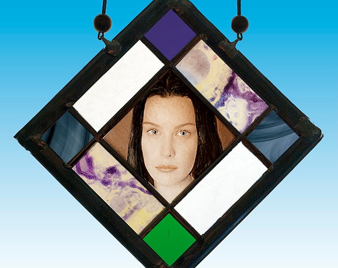 Arwen, Arwen suncatcher, Arwen stained glass, suncatcher, Tolkien, Lord of the Rings stained glass, LOTR, X-mas, gift, Arwen, Liv Tyler, art