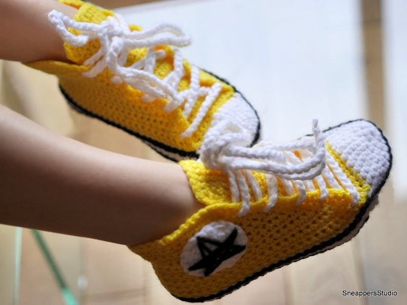 Converse Inspired SIZE Women 6-11 or Men 5-10 US Sneakers Crochet Pattern image 2