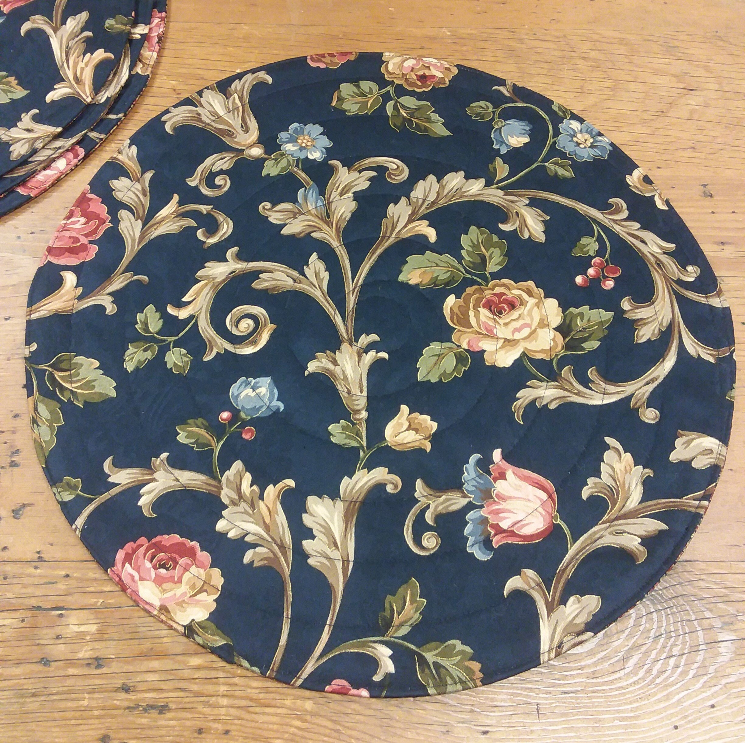 2 Round Quilted Placemats Navy Blue Pink/Red Roses Gold Etsy