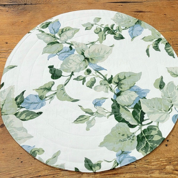 Round Quilted Centerpiece Mat / Table Topper Protector Ivy Leaves Vine ivory sage hunter green gray