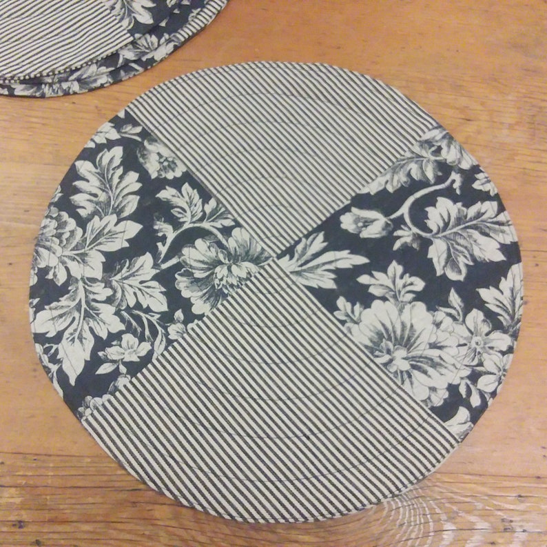 4 Round Quilted Placemats French Country 100 Natural Linen Etsy