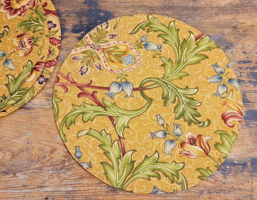 Round Quilted Placemats Set of 4 Jacobean Floral Quatrefoil Mustard
