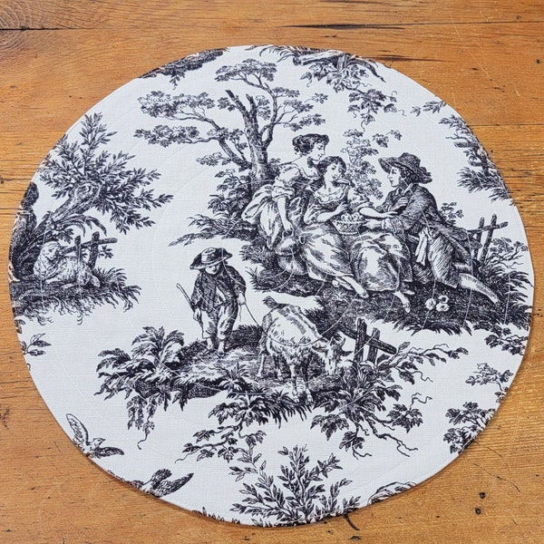 Round Quilted Centerpiece Mat/Table Topper Runner Black White Toile Rustic Country Life Small