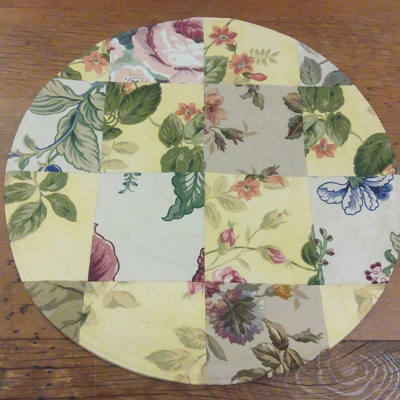 4 Round Quilted Placemats Waverly Floral Patchwork Yellow Etsy