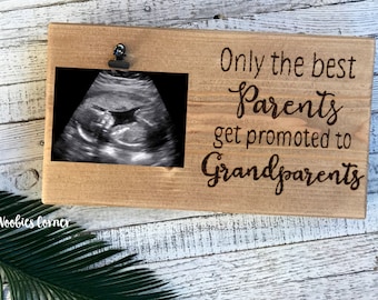 Pregnancy reveal to grandparents, The best parents get promoted to Grandparents sign, Grandparents picture frame, Grandparents gift