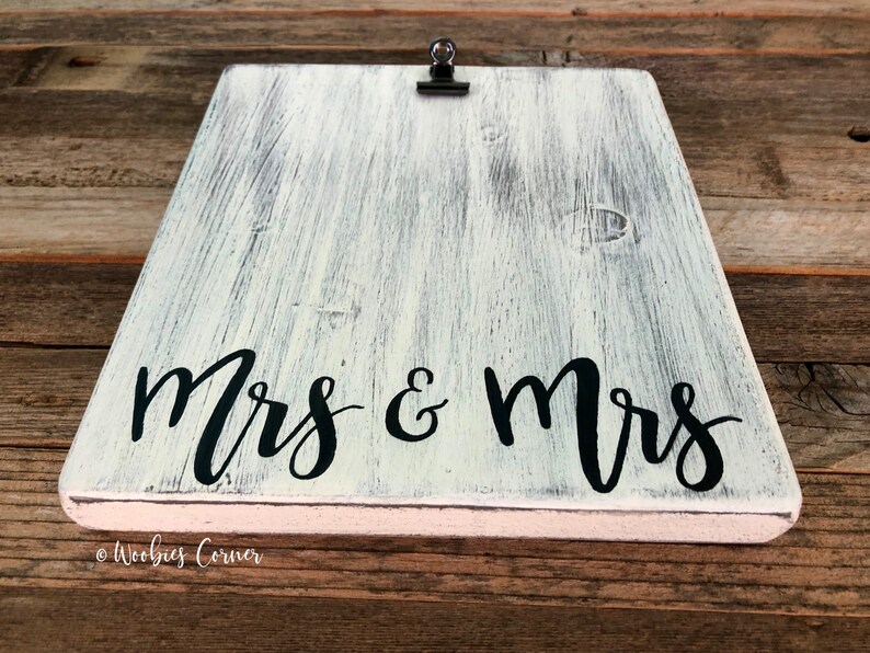 Mrs and Mrs photo frame Mrs and Mrs gift Gifts for the couple Wedding picture frame personalized Wedding gift Personalized frame