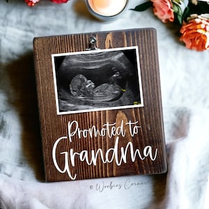 Promoted to Grandma Pregnancy Announcement Gift | Grandma to be Gift | Baby Announcement Reveal | Personalized Grandma Gifts | 4x6 Frame