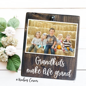 Grandkids make life grand frame, Grandparent picture frame, Grandparents to be gifts, Grandkids picture frame, Personalized Grandparent gift