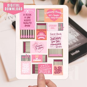 Könnte beinhalten: Ein digitaler Download mit verschiedenen rosa- und pfirsichfarbenen Streichholzschachtel-Designs mit Buchzitaten und Illustrationen. Der Text enthält "A Book A Day Keeps Reality Away" und "Fantasy Books 10% Magic 90% Heartbreak."