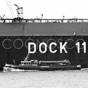 Picture in the frame Motif: Dock 11 Hamburg-by COGNOSCO image 2
