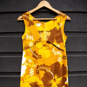 Vintage Hawaiian Mini Dress, Hookano Psychedelic 1960s Cotton Bow Collar Luau Dress, Mustard Hibiscus Aloha GOGO Dress, Twiggy 60s Mod Dress