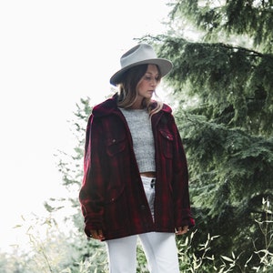 40s 50s Vintage Woolrich Coat, Red and Black Mackinaw Plaid Wool Jacket, Buffalo Plaid Hunting Jacket, Grunge Checkered Flannel Cruiser
