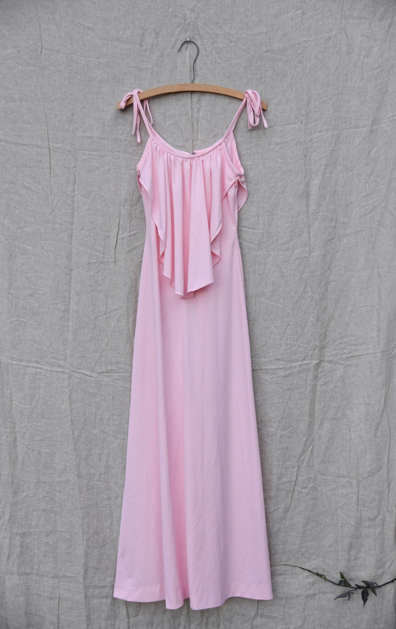 70's Maxi Dress, Vintage Pink Tie Shoulder Dress, Summer Picnic Cottagecore Dress, Cape Dress, 1970s Formal Homecoming Prom Bridesmaid Dress zdjęcie 9