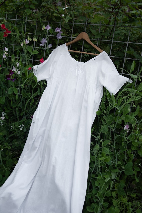 French cotton Vintage Nightgown | Embroidered 189… - image 7