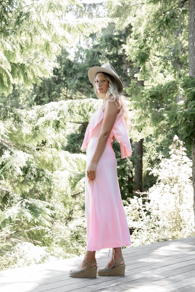 70's Maxi Dress, Vintage Pink Tie Shoulder Dress, Summer Picnic Cottagecore Dress, Cape Dress, 1970s Formal Homecoming Prom Bridesmaid Dress zdjęcie 2
