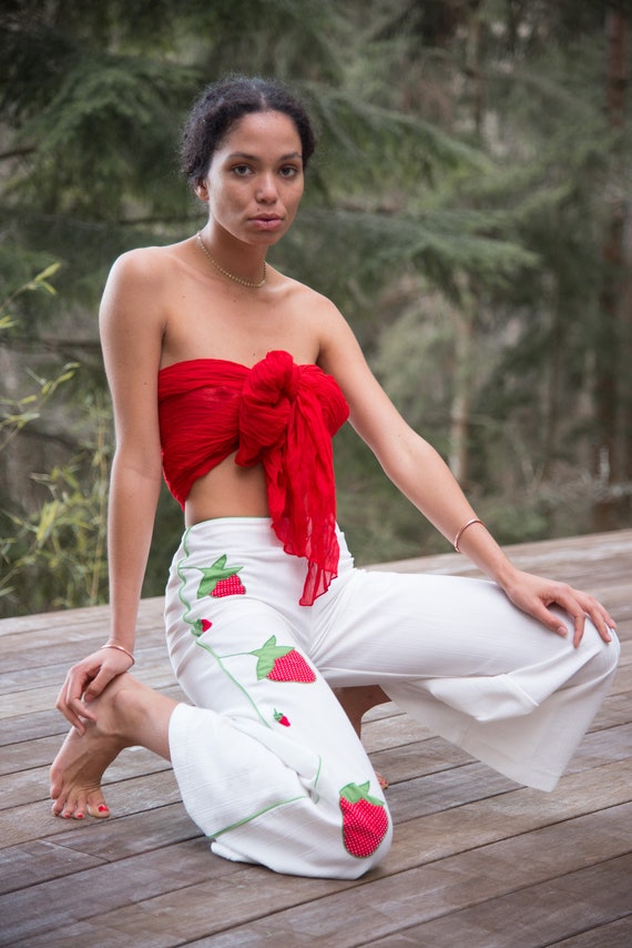 70s high waisted Pants, Strawberry Embroidered Hip